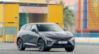 Mazda CX-5 tiếp tục giữ ngôi vương SUV cỡ C, VinFast VF 7 vượt mặt Ford Territory